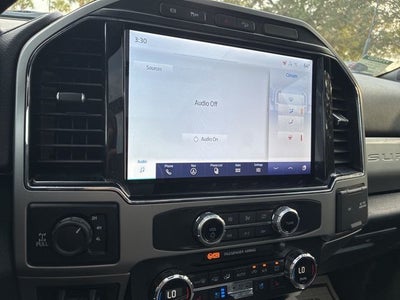 2022 Ford F-350SD Lariat