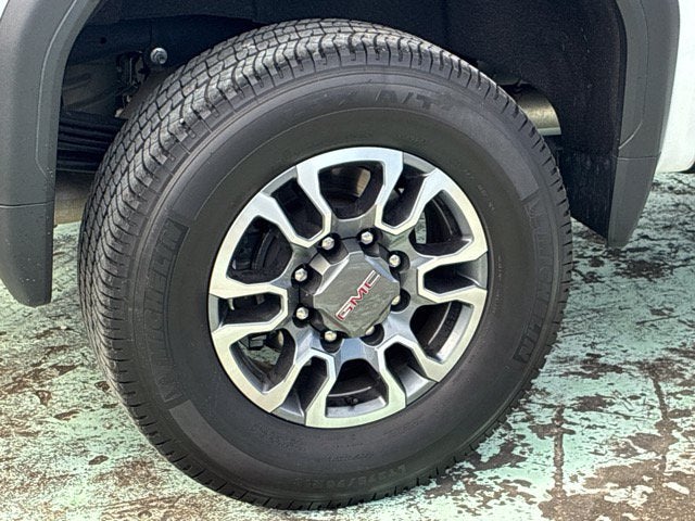 2025 GMC Sierra 2500HD SLT