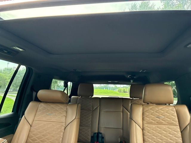 2022 Cadillac Escalade ESV Premium