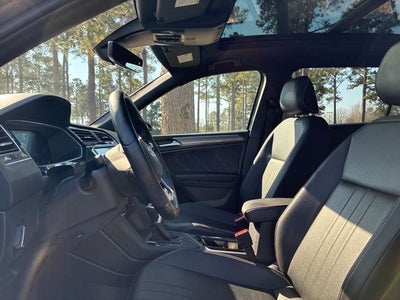 2023 Volkswagen Tiguan 2.0T SE R-Line Black