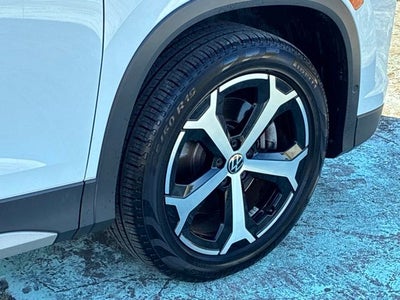 2025 Volkswagen Tiguan 2.0T SE