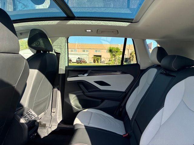 2025 Volkswagen Tiguan 2.0T SE