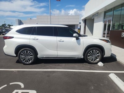 2021 Toyota Highlander Platinum