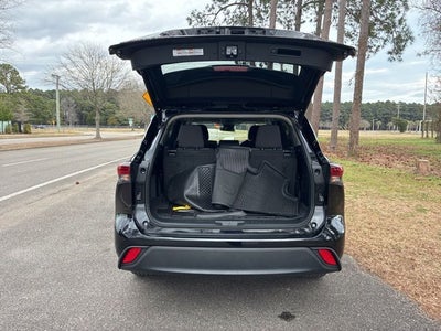 2024 Toyota Highlander LE