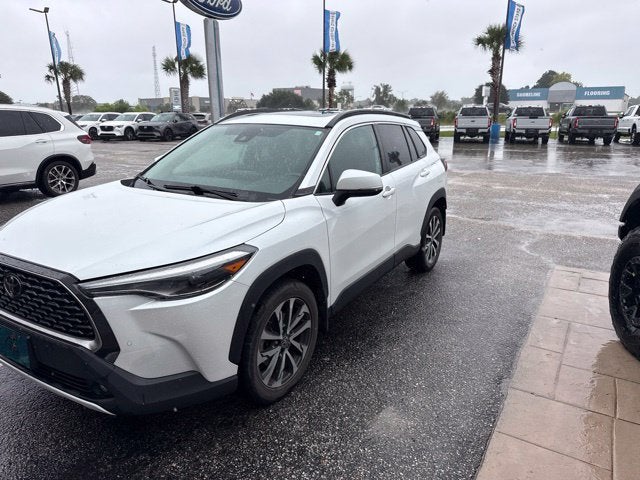 2022 Toyota Corolla Cross XLE