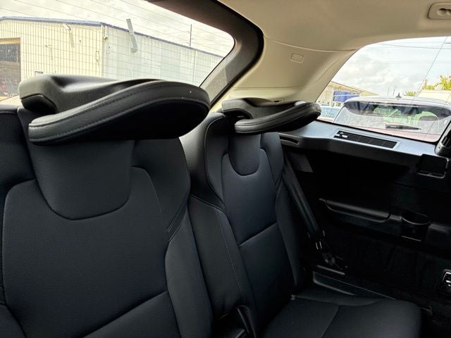 2025 Volvo XC90 B6 Plus 7-Seater