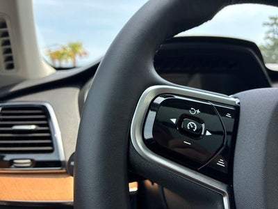 2025 Volvo XC90 B6 Plus 7-Seater