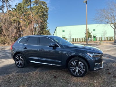 2022 Volvo XC60 B6 Inscription