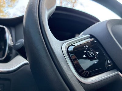 2022 Volvo XC60 B6 Inscription