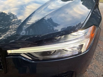 2023 Volvo XC60 B6 Ultimate Dark Theme