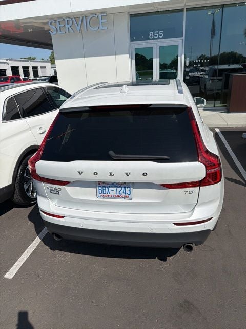 2021 Volvo XC60 T5 Momentum