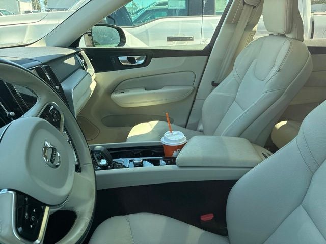 2024 Volvo XC60 B5 Core