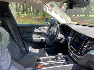 2023 Volvo XC60 B5 Core