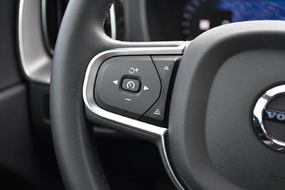 2025 Volvo XC60 B5 Core